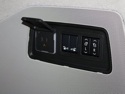 New 2026 Cadillac Escalade Platinum Luxury image 38