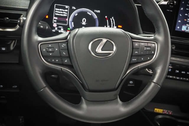Certified 2025 Lexus UX 300h FWD w/ Accessory Package (Z2) image 13