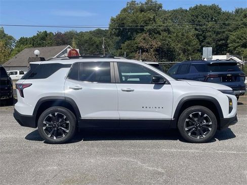 New 2026 Chevrolet Equinox RS w/ Convenience Package III image 2