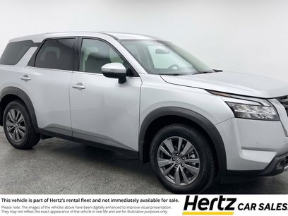 Used 2025 Nissan Pathfinder SV