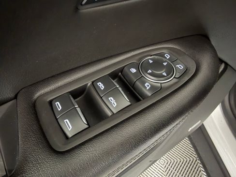 Used 2019 Cadillac XT5 Premium Luxury image 9