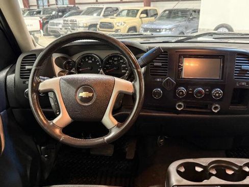 Used 2007 Chevrolet Silverado 2500 LT w/ Suspension Package, Off-Road image 18
