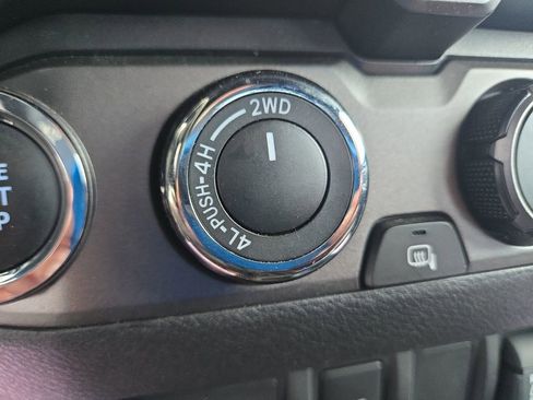 Used 2023 Toyota Tacoma TRD Off-Road image 21