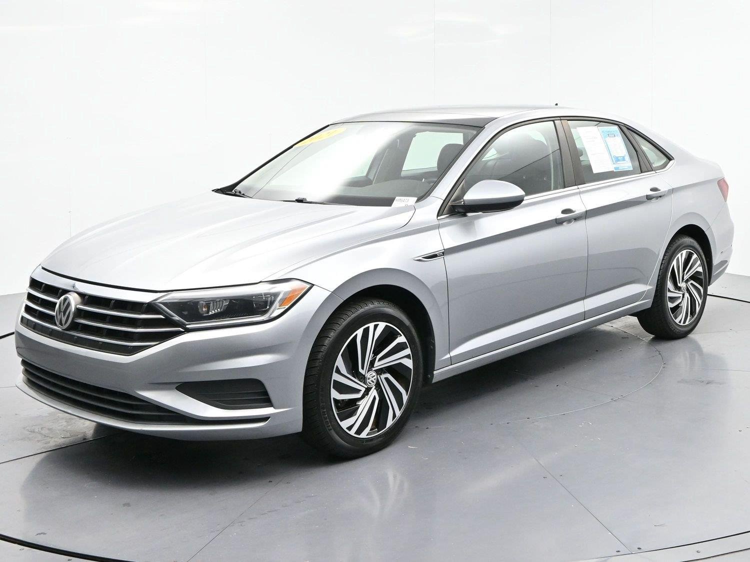 Used 2021 Volkswagen Jetta SEL FWD image 3