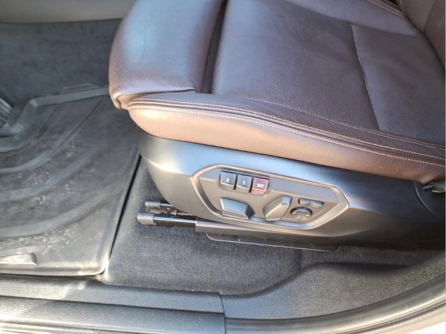 Used 2017 BMW X3 xDrive28i AWD/4WD image 16