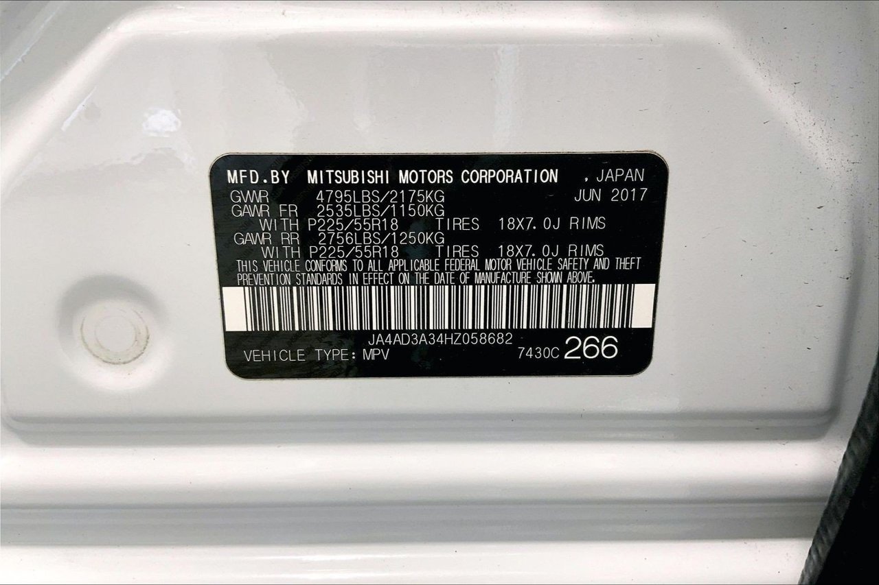 Used 2017 Mitsubishi Outlander SEL FWD image 33
