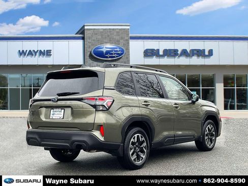 Certified 2025 Subaru Forester Premium image 4
