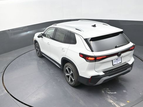 New 2026 Volkswagen Tiguan SE AWD/4WD image 16