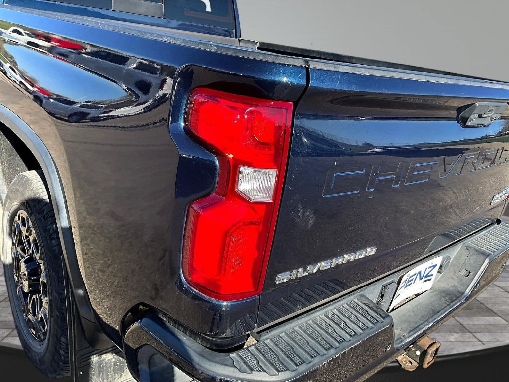 Used 2022 Chevrolet Silverado 2500 High Country AWD/4WD image 26