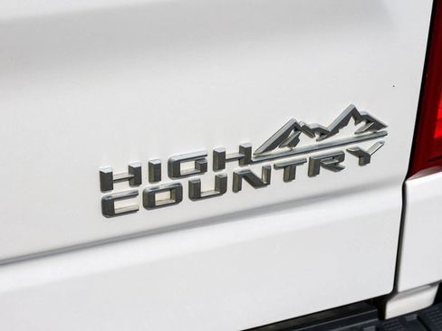 Used 2023 Chevrolet Silverado 1500 High Country w/ Technology Package image 10