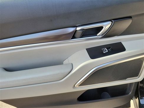 Used 2025 Kia Telluride S image 14