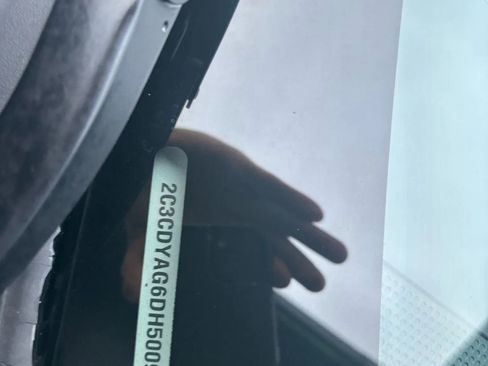 Used 2013 Dodge Challenger SXT image 15