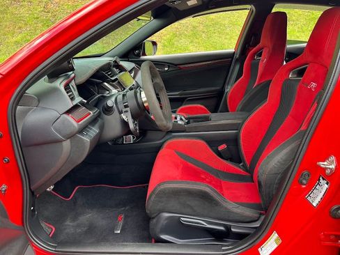 Used 2019 Honda Civic Type R image 8