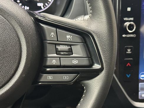 Used 2025 Subaru Forester Premium AWD/4WD image 31