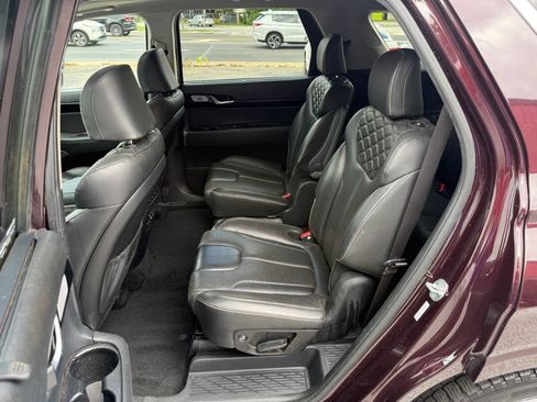Used 2022 Hyundai Palisade Limited FWD image 7