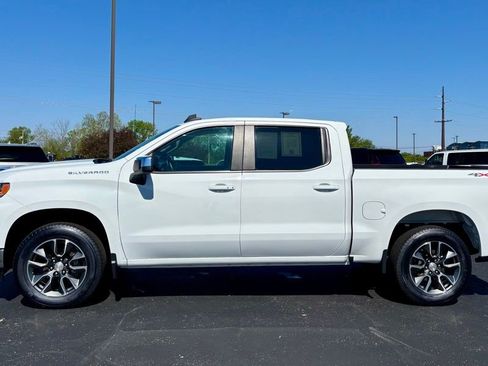 Used 2024 Chevrolet Silverado 1500 LT AWD/4WD image 4