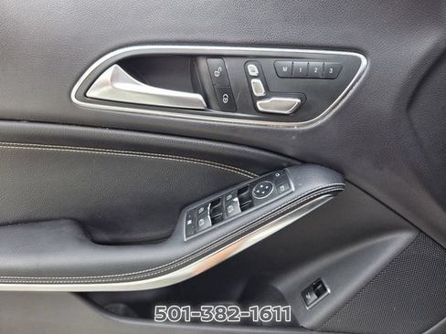 Used 2018 Mercedes-Benz CLA 250 4MATIC image 27