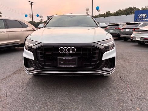 Used 2021 Audi Q8 Premium Plus w/ Premium Plus Package AWD/4WD image 2