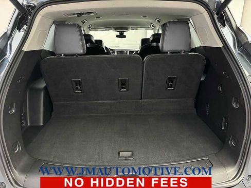 Used 2018 Buick Enclave Premium image 17