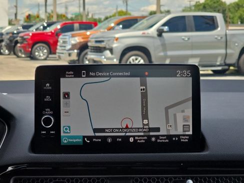 Used 2022 Honda Civic Touring image 14