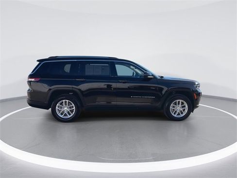 Certified 2023 Jeep Grand Cherokee L Laredo image 9