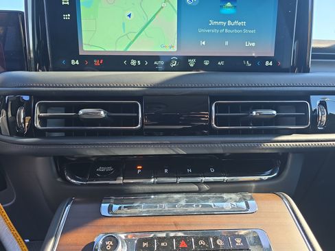 New 2025 Lincoln Aviator Reserve w/ Equipment Group 201A image 21