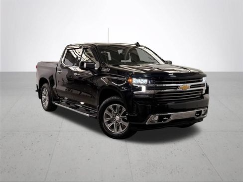 Certified 2022 Chevrolet Silverado 1500 High Country w/ Z71 Off-Road Package AWD/4WD image 8