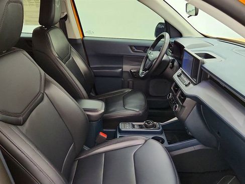 Used 2023 Ford Maverick Lariat w/ Lariat Luxury Package FWD image 23