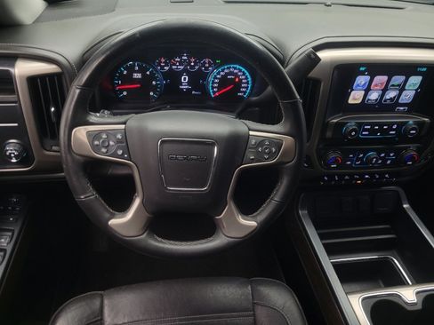 Used 2017 GMC Sierra 1500 Denali RWD image 22
