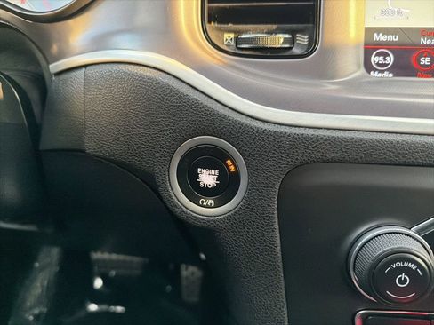 Used 2020 Dodge Charger GT w/ Blacktop Package image 32