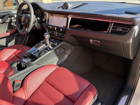 New 2026 Porsche Macan S image 20