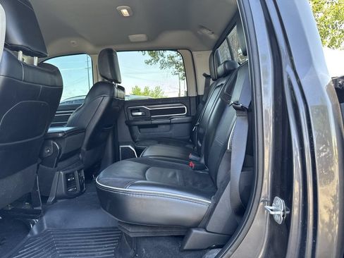 Used 2024 RAM 2500 Laramie AWD/4WD image 9