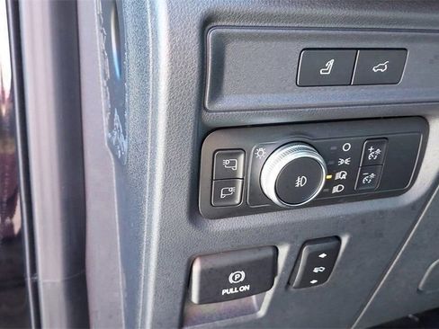 Certified 2022 Ford Expedition Platinum image 13