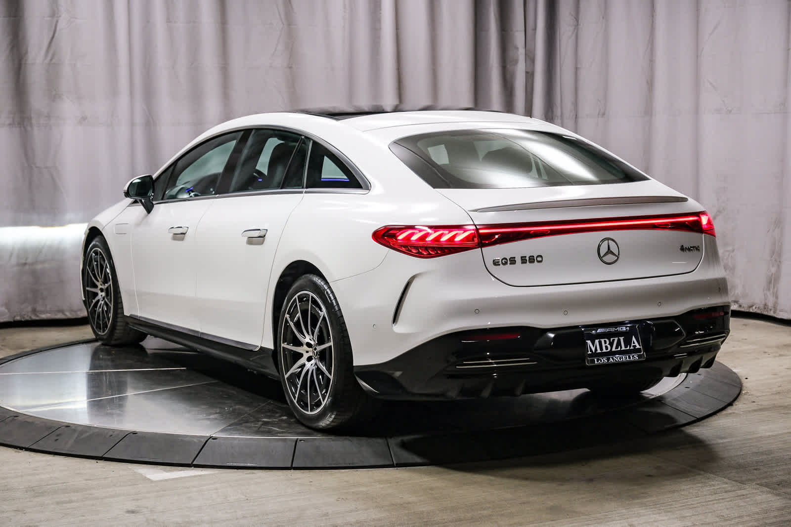 Certified 2023 Mercedes-Benz EQS 580 4MATIC Sedan image 2