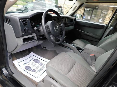 Used 2006 Jeep Commander 4WD w/ Popular Equipment Group image 15