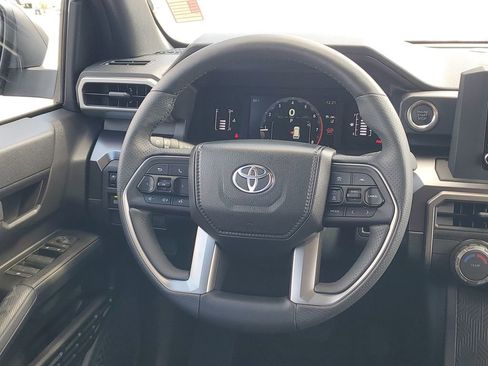 Certified 2025 Toyota 4Runner SR5 image 25