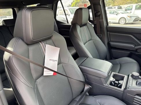 New 2025 Toyota 4Runner Limited image 18