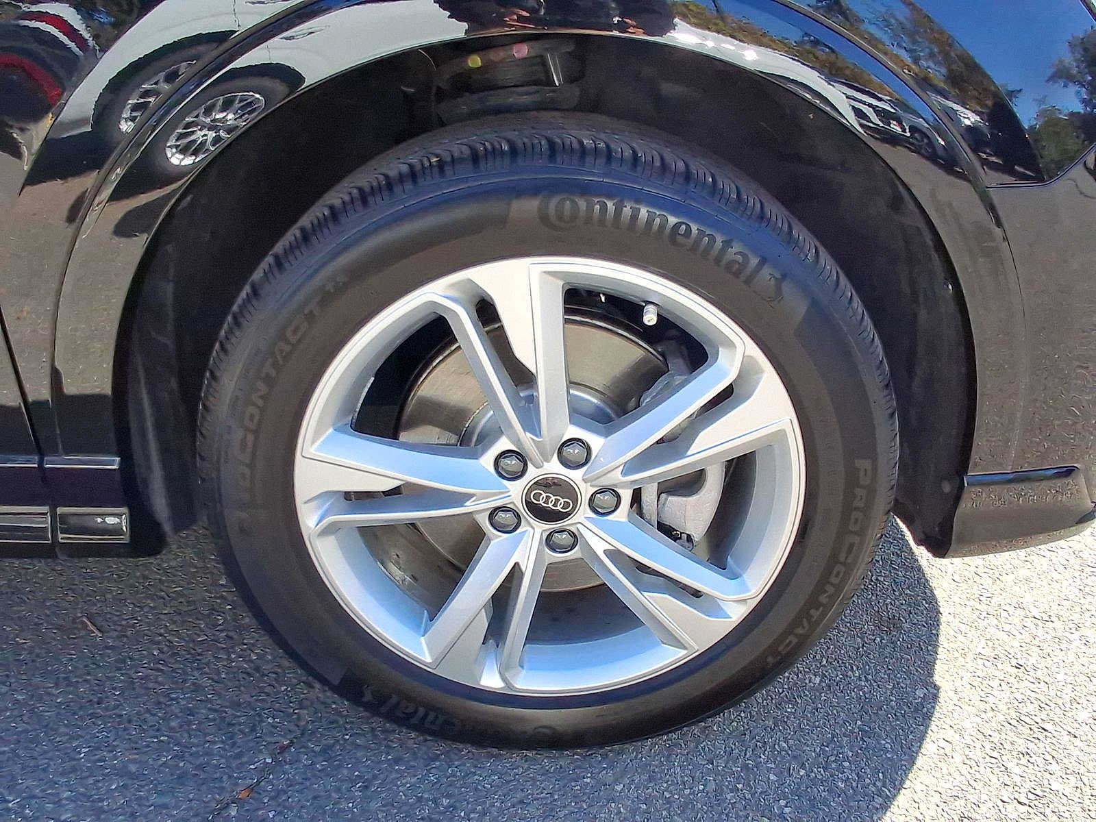 Used 2024 Audi Q3 2.0T Premium w/ Convenience Package AWD/4WD image 33