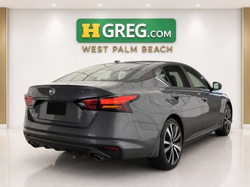 Used 2019 Nissan Altima 2.5 SR FWD image 6