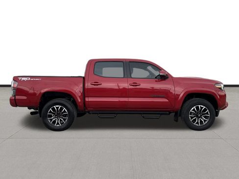 Used 2022 Toyota Tacoma TRD Sport w/ Technology Package RWD image 4