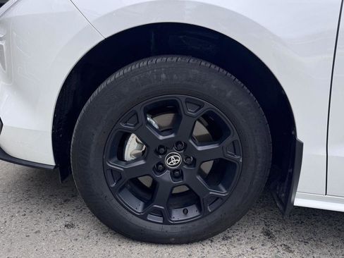 Used 2026 Toyota Sienna XLE Woodland Edition AWD/4WD image 7