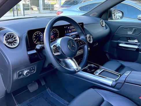 Used 2025 Mercedes-Benz GLA 250 image 17