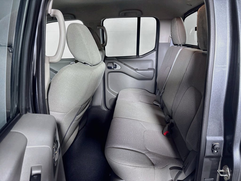 Used 2019 Nissan Frontier SV w/ Value Truck Package AWD/4WD image 19