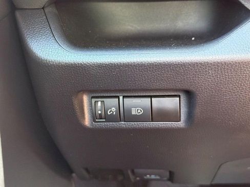 Used 2024 Toyota RAV4 LE AWD/4WD image 29