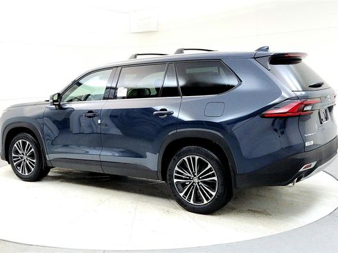 New 2026 Toyota Grand Highlander AWD Hybrid image 4