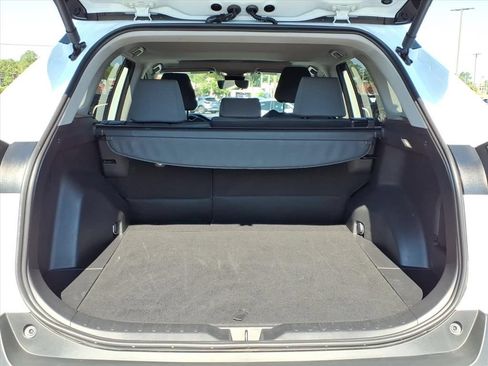 Used 2025 Toyota RAV4 XLE w/ Convenience Package FWD image 22
