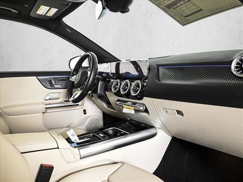 New 2026 Mercedes-Benz GLA 250 4MATIC image 24