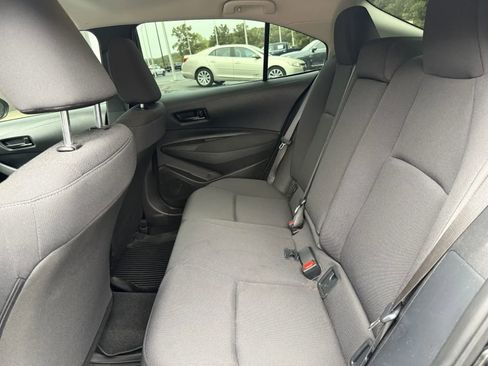 Used 2024 Toyota Corolla LE FWD image 9
