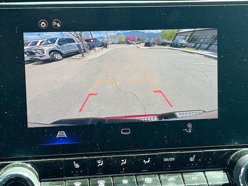 Used 2025 Chevrolet Colorado LT w/ Advanced Trailering Package image 13