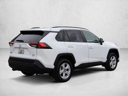 Used 2020 Toyota RAV4 XLE w/ XLE Grade Weather Package AWD/4WD image 5